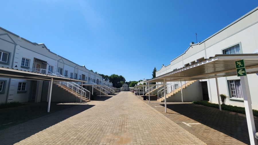 To Let 2 Bedroom Property for Rent in Kannoniers Park North West